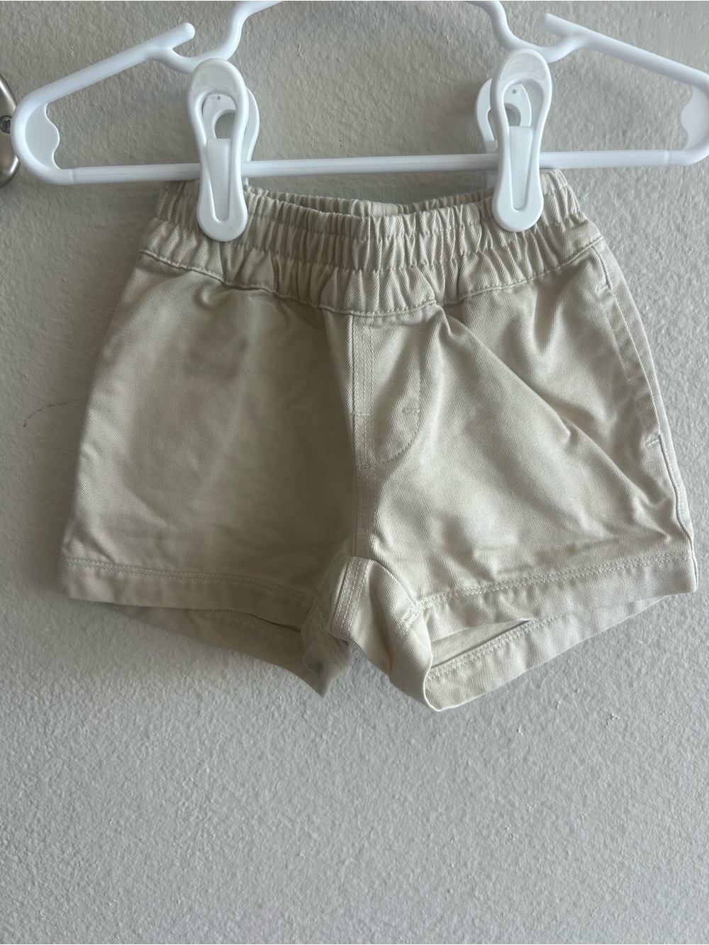 The Beaufort Bonnet Company 6-12 months khaki Elastic-Waist Kids Shorts